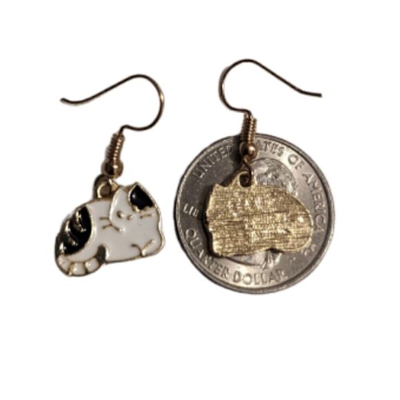 Kitty Cat Cartoon Design Earrings - Picture 3 of 6